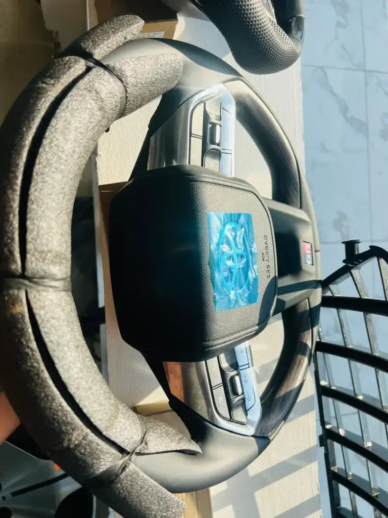 VOLANT MULTI FONCTION