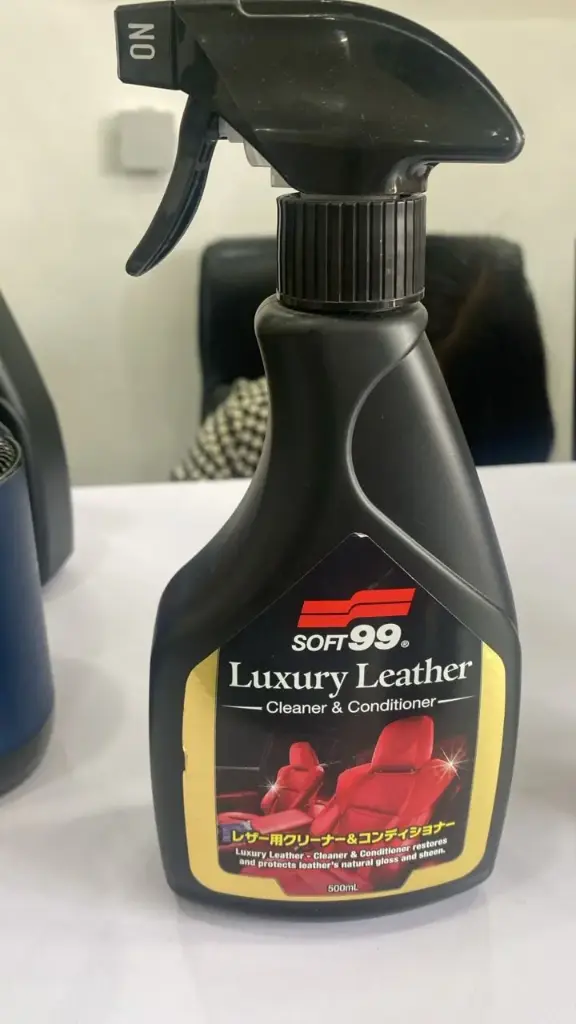 LUSTRANT CUIR SOFT 99 