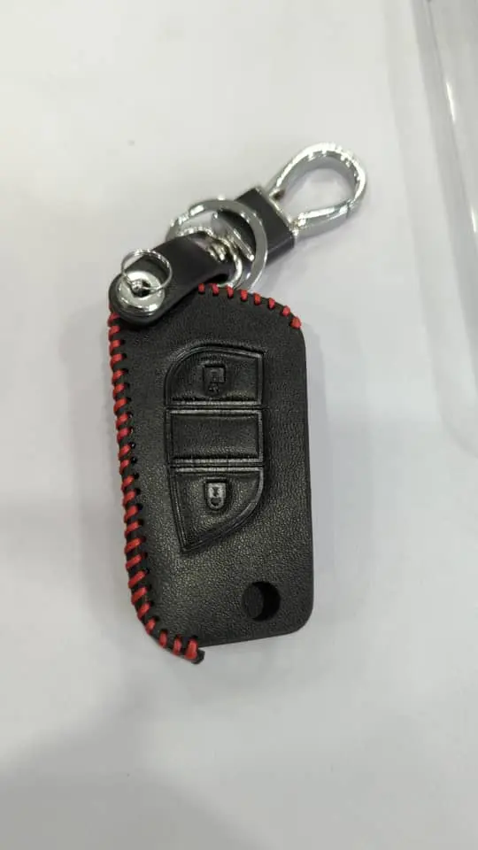 PORTE CLE TOYOTA ROUGE UNIVERSEL